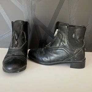 Equestrian boots kids